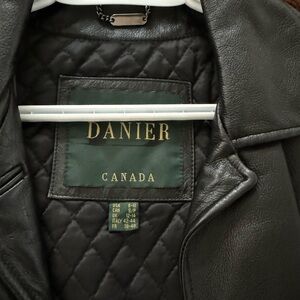 Vintage Danier leather jacket size small